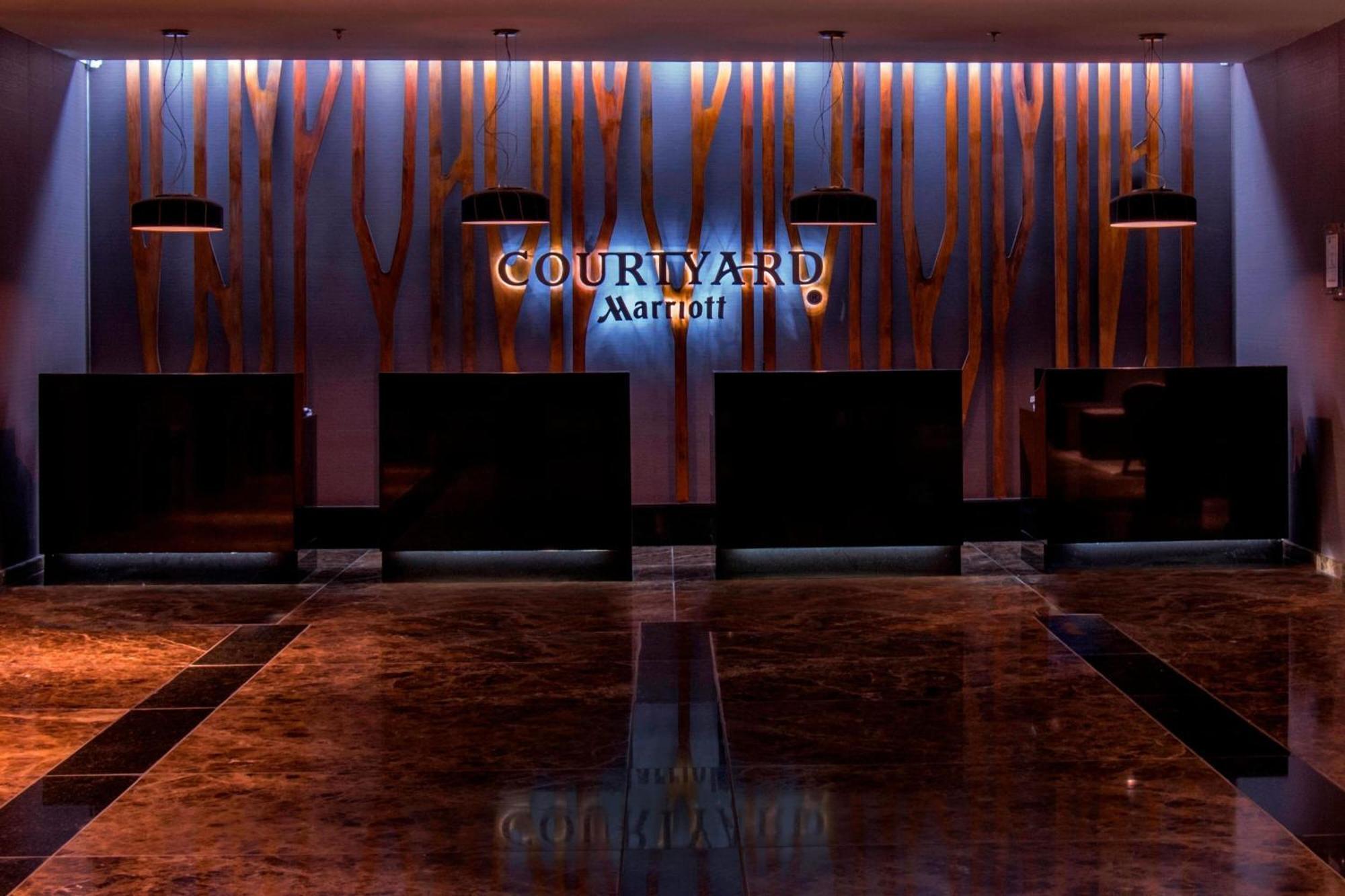 Courtyard By Marriott Mexico City Revolucion Exterior photo